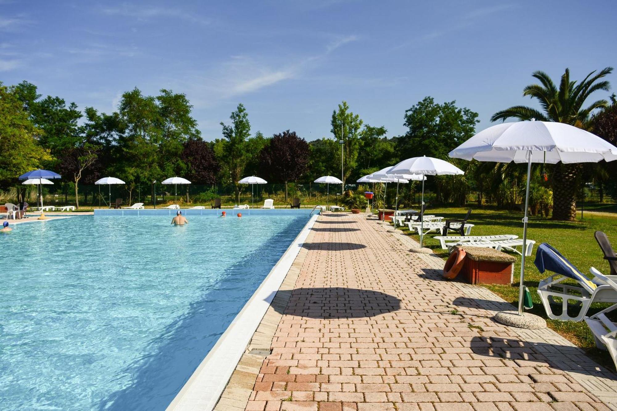 Centro Vacanze - Garden River Altidona Zewnętrze zdjęcie