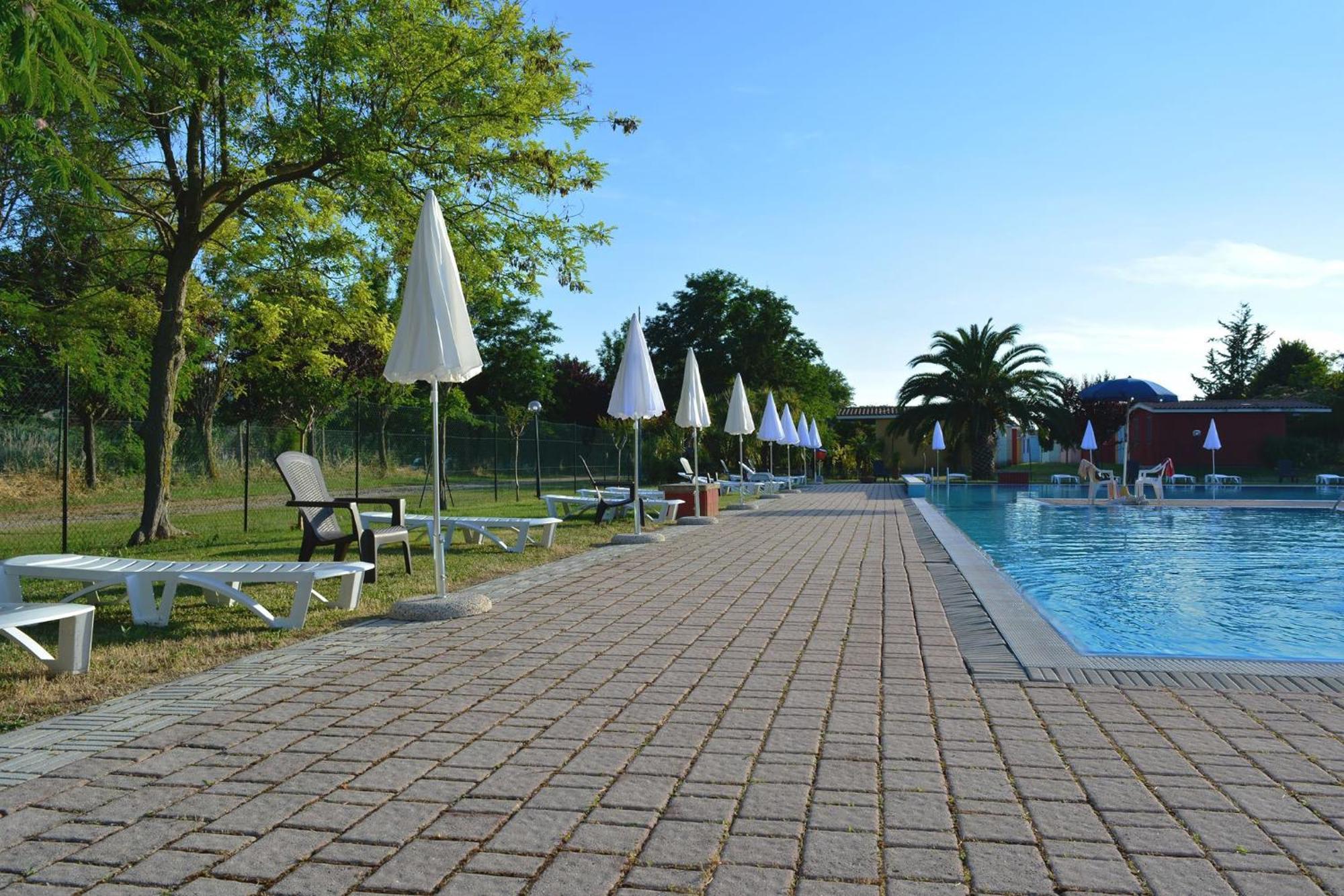 Centro Vacanze - Garden River Altidona Zewnętrze zdjęcie