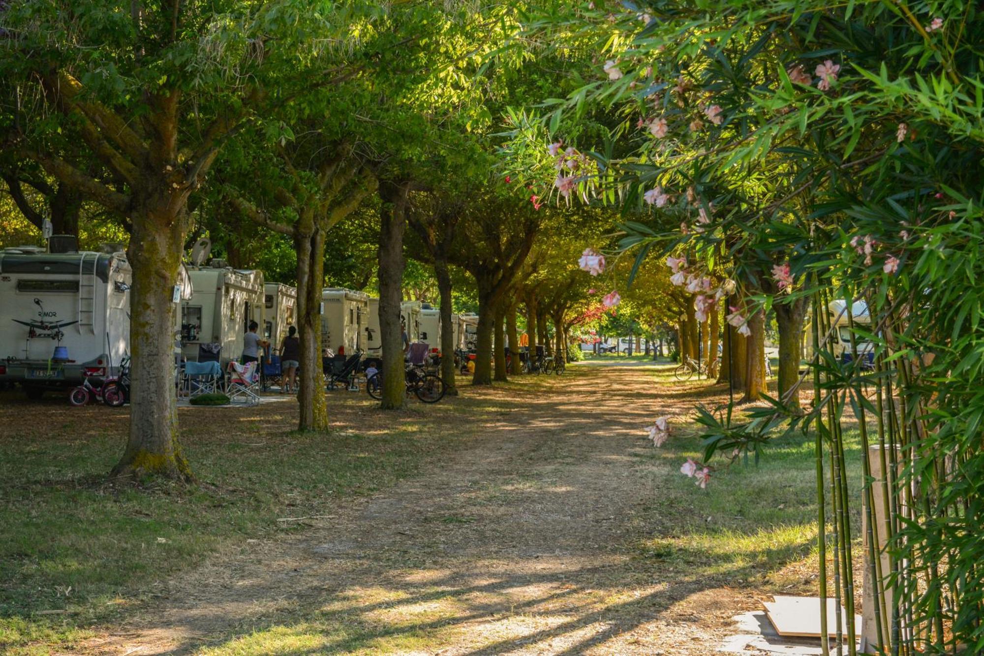 Centro Vacanze - Garden River Altidona Zewnętrze zdjęcie