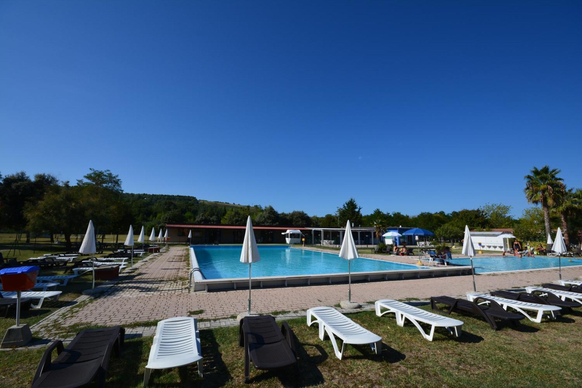Centro Vacanze - Garden River Altidona Zewnętrze zdjęcie